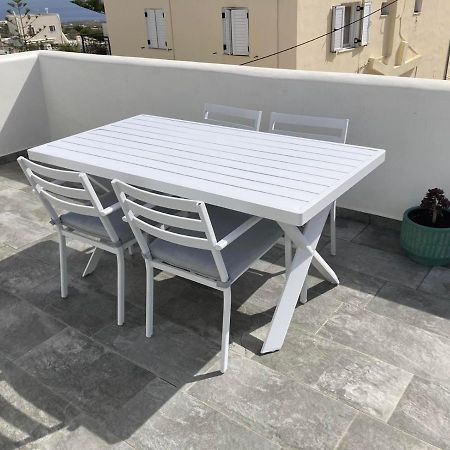 Triena Apartments Fira  Exterior photo